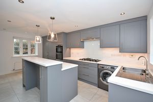 Photo 10- click for photo gallery